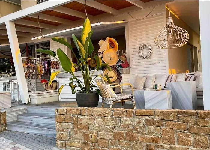 Apartment With Sea View In Pefkohori.